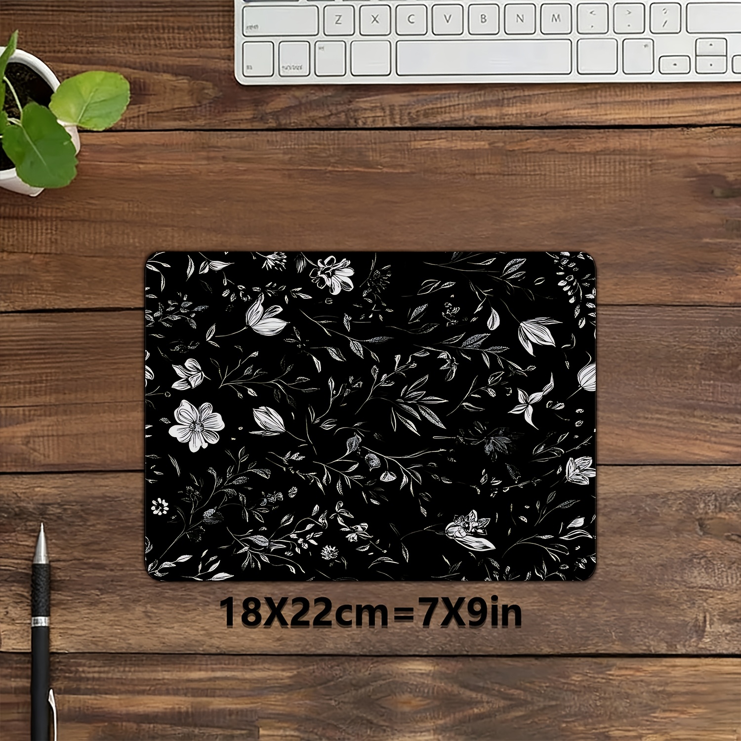 Small Sized Black White Floral - Desk Setup Black And White 리뷰 및 가격
